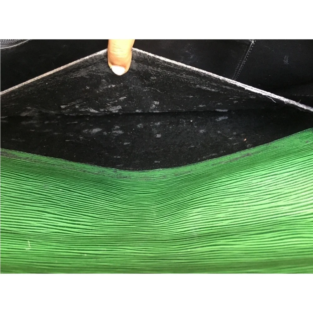 Reserved.Vintage Louis Vuitton emerald/kelly green large briefcase bag.Unisex - Picture 14 of 15